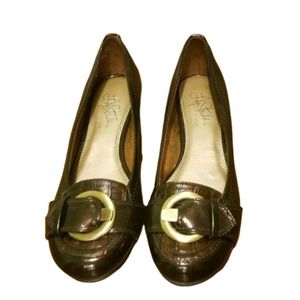 Life Stride Margot Faux Patent Leather Flats Brown Size 9M EUC